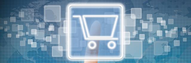 Hand tippt auf virtuellem Warenkorb